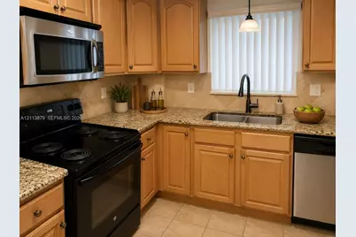 180 NE 12th Ave #16E, Hallandale Beach, FL 33009 - Photo 3