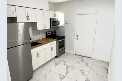 2226 Cody St, Hollywood, FL 33020 - Photo 9