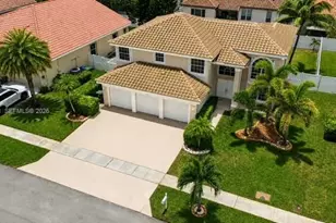 18341 NW 10th St, Pembroke Pines, FL 33029 - Photo 1