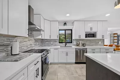 508 NW 30th Ct, Wilton Manors, FL 33311 - Photo 13