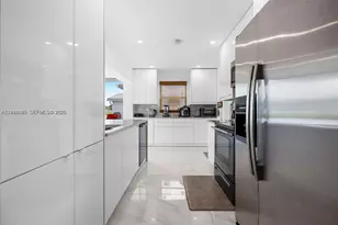 1086 NW 88th Way, Plantation, FL 33322 - Photo 21