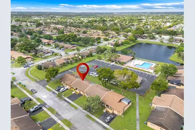 9421 S Meadows Cir, Miramar, FL 33025 - Photo 33