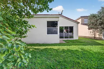 655 NW 159th Ln, Pembroke Pines, FL 33028 - Photo 31