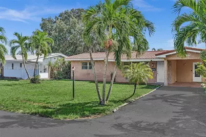 8250 NW 11th Ct, Pembroke Pines, FL 33024 - Photo 3