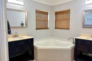 221 SW 203rd Ave, Pembroke Pines, FL 33029 - Photo 29