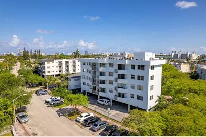 1990 Marseille Dr #402, Miami Beach, FL 33141 - Photo 3