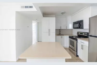 1990 Marseille Dr #402, Miami Beach, FL 33141 - Photo 9