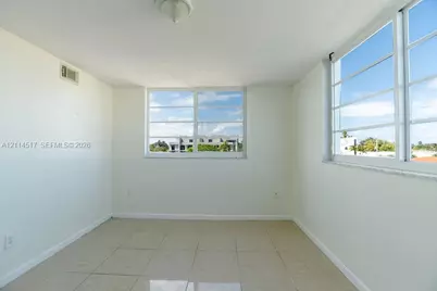 1990 Marseille Dr #402, Miami Beach, FL 33141 - Photo 23