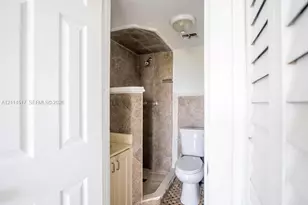 1990 Marseille Dr, Miami Beach, FL 33141 - Photo 21