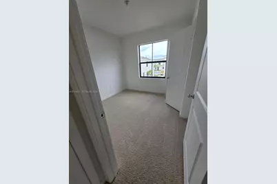 457 NE 12th St, Florida City, FL 33034 - Photo 9