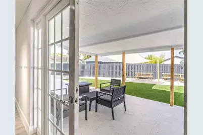 2853 NW 108th Ave, Sunrise, FL 33322 - Photo 17