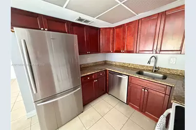 4401 NW 7th St #4401, Plantation, FL 33317 - Photo 7