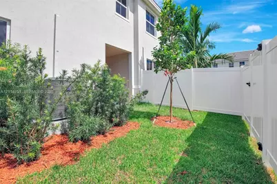 129 SW 171st Way, Pembroke Pines, FL 33027 - Photo 29