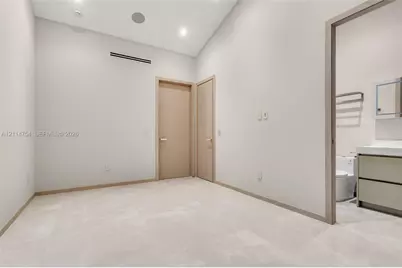 6731 SW 64th Ave, South Miami, FL 33143 - Photo 17