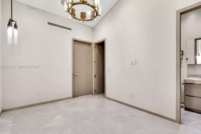 6731 SW 64th Ave, South Miami, FL 33143 - Photo 9