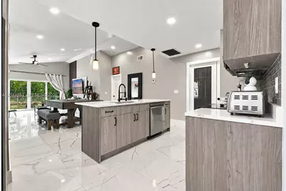 10780 NW 10th St, Plantation, FL 33322 - Photo 9