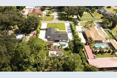 8306 Flowerfield Dr, Tampa, FL 33615 - Photo 103