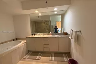 [Address not provided], Hallandale Beach, FL 33009 - Photo 13