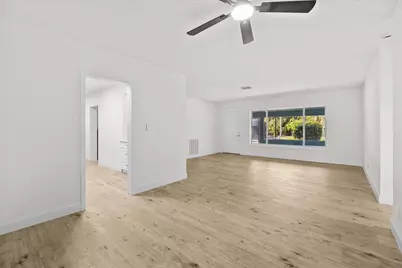 800 SE 13th Court, Deerfield Beach, FL 33441 - Photo 15