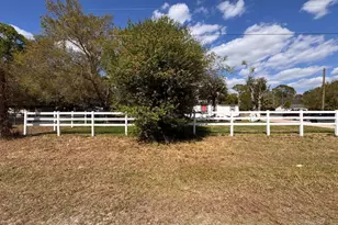 357 Hunting Clb Ave, Clewiston, FL 33440 - Photo 35