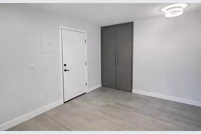 3220 Bayview Drive #211, Fort Lauderdale, FL 33306 - Photo 5