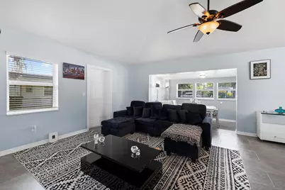 2660 SW 12th Terrace, Fort Lauderdale, FL 33315 - Photo 7