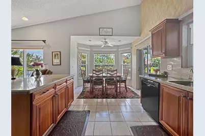 180 NW 47th Avenue, Deerfield Beach, FL 33442 - Photo 11