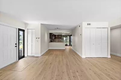 28 Wimbledon Lake Drive #222, Plantation, FL 33324 - Photo 7