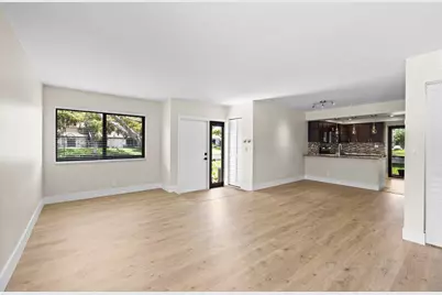28 Wimbledon Lake Drive #222, Plantation, FL 33324 - Photo 5