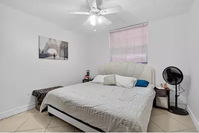 1801 S Treasure Drive #415, North Bay Village, FL 33141 - Photo 7