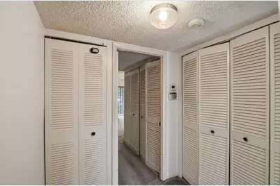 275 Jacaranda Drive, Plantation, FL 33324 - Photo 21