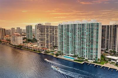 20201 E Country Club Dr #2702, Aventura, FL 33180 - Photo 1