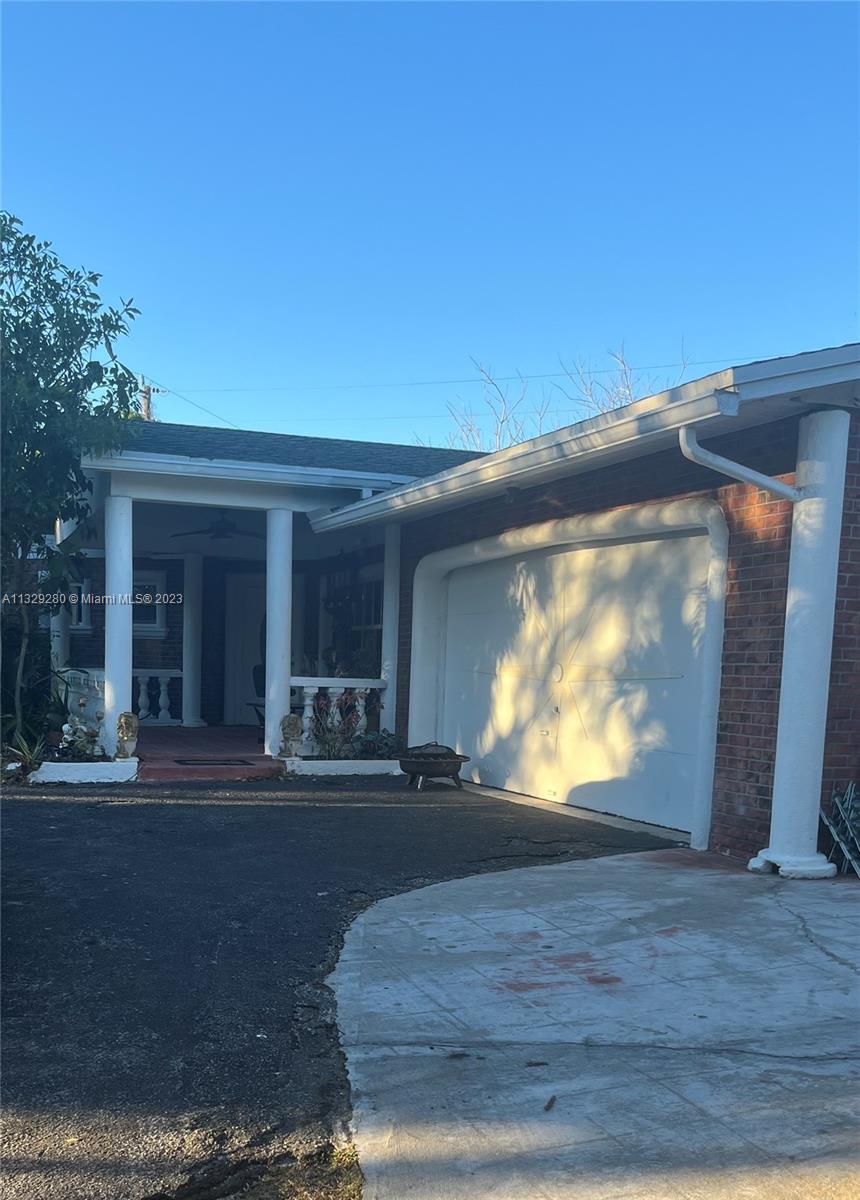 6535 Katherine Rd, West Palm Beach, FL 33413 MLS A11329280 Coldwell