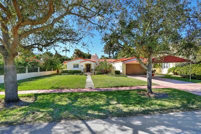 4276 Nautilus Dr, Miami Beach, FL 33140 - Photo 1