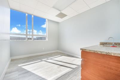 135  San Lorenzo Ave #720, Coral Gables, FL 33146 - Photo 1