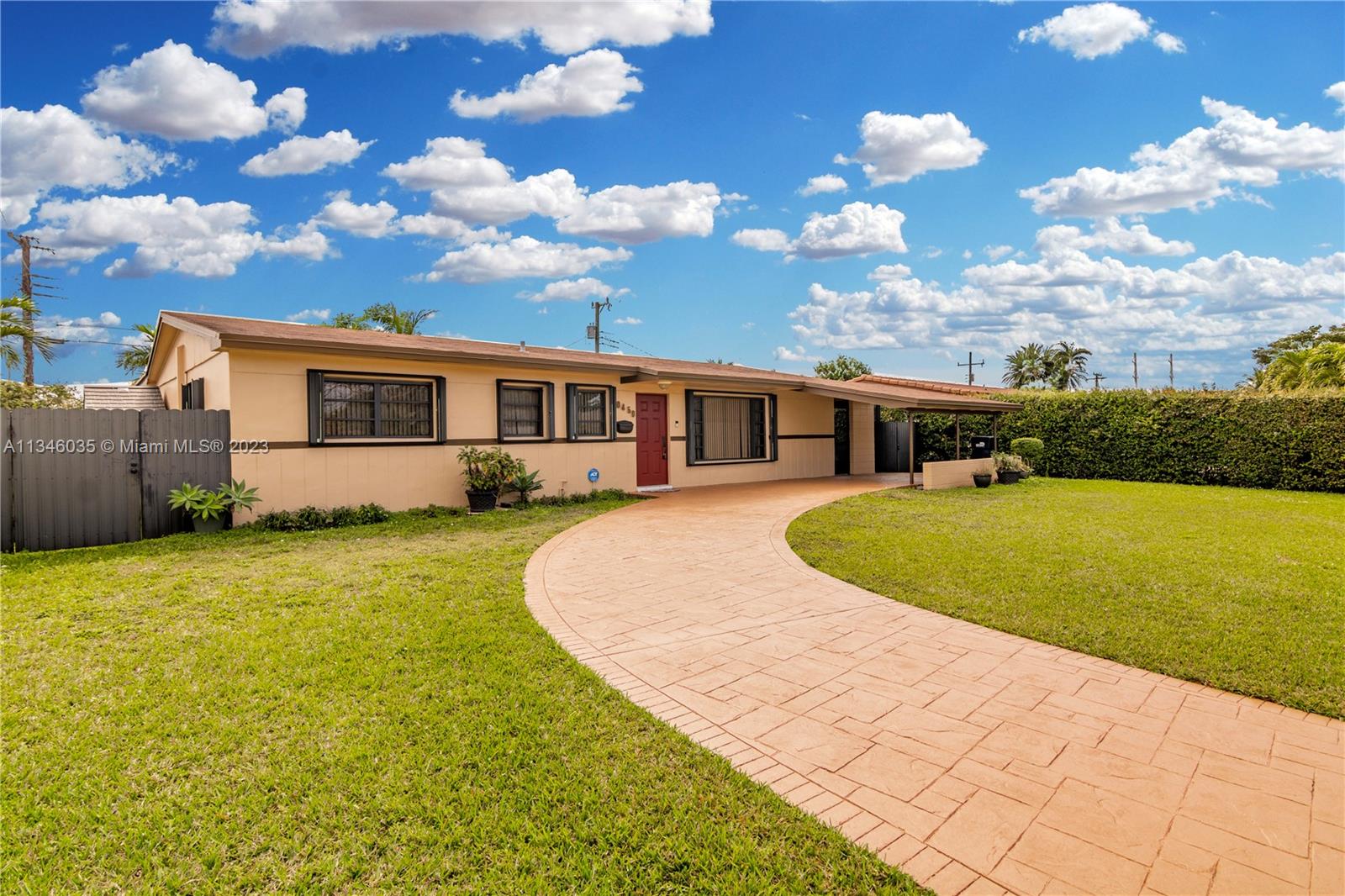 10450 43rd St SW, Miami, FL 33165 MLS A11346035 Coldwell Banker