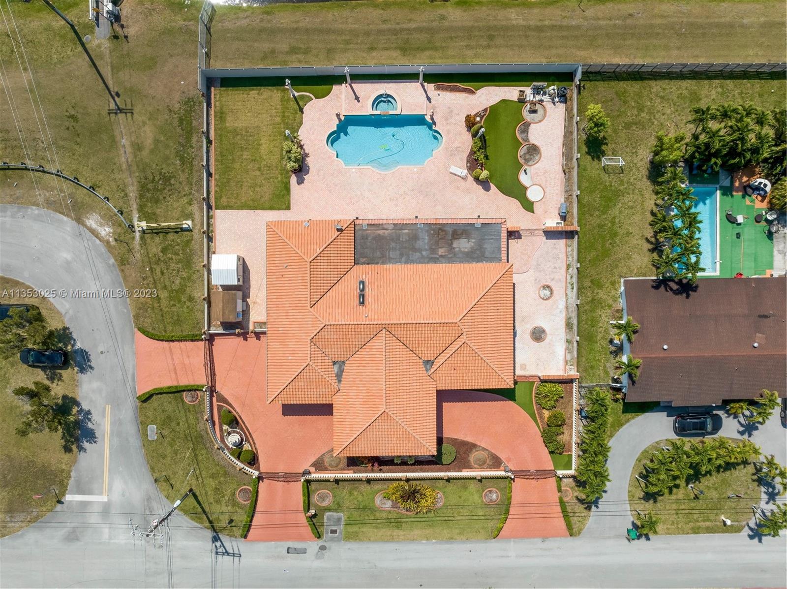 8200 Grand Canal Dr, Miami, FL 33144 MLS A11353025 Coldwell Banker