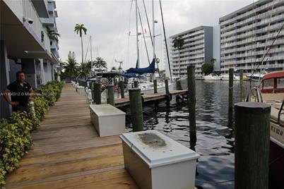 2415 NW 16th St Rd #205-1, Miami, FL 33125 - Photo 1