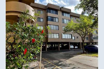 8030  Hampton Blvd #214, North Lauderdale, FL 33068 - Photo 1