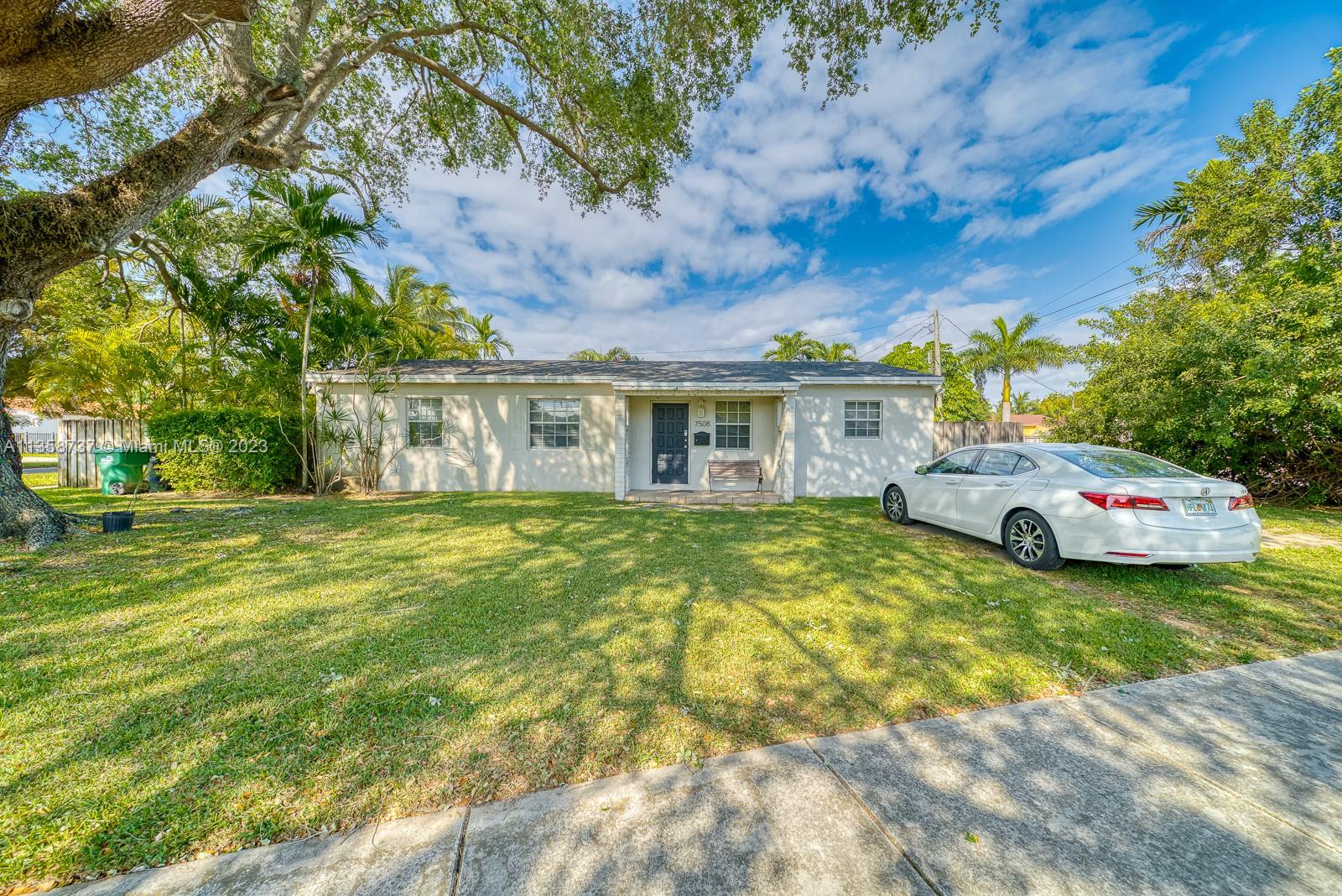 7508 S Waterway Dr, Miami, FL 33155 MLS A11358737 Coldwell Banker