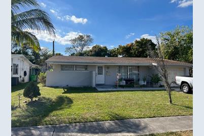 2735 NW 73rd Ave - Photo 1