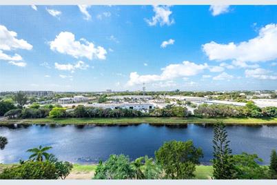 2202 S Cypress Bend Dr #901, Pompano Beach, FL 33069 - Photo 1