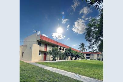 6074  Forest Hill Blvd #210, West Palm Beach, FL 33415 - Photo 1