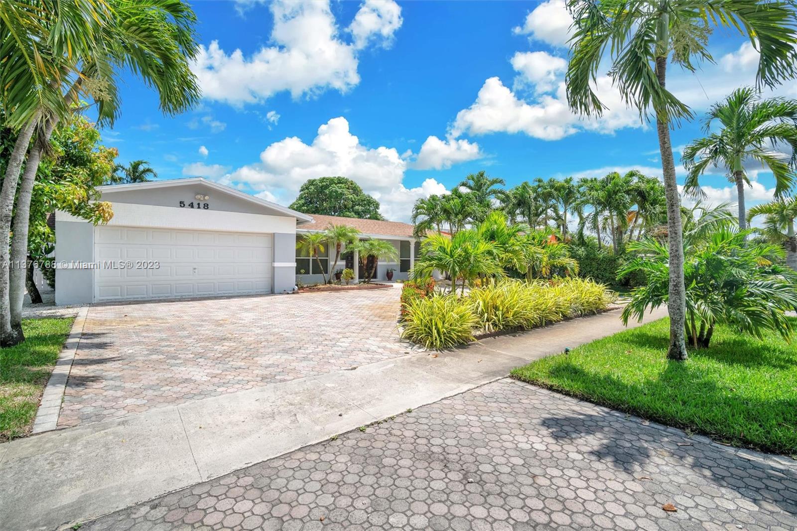 5418 Taft St, Hollywood, FL 33021 MLS A11376788 Coldwell Banker