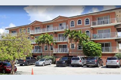 9008  Collins Ave #201 - Photo 1