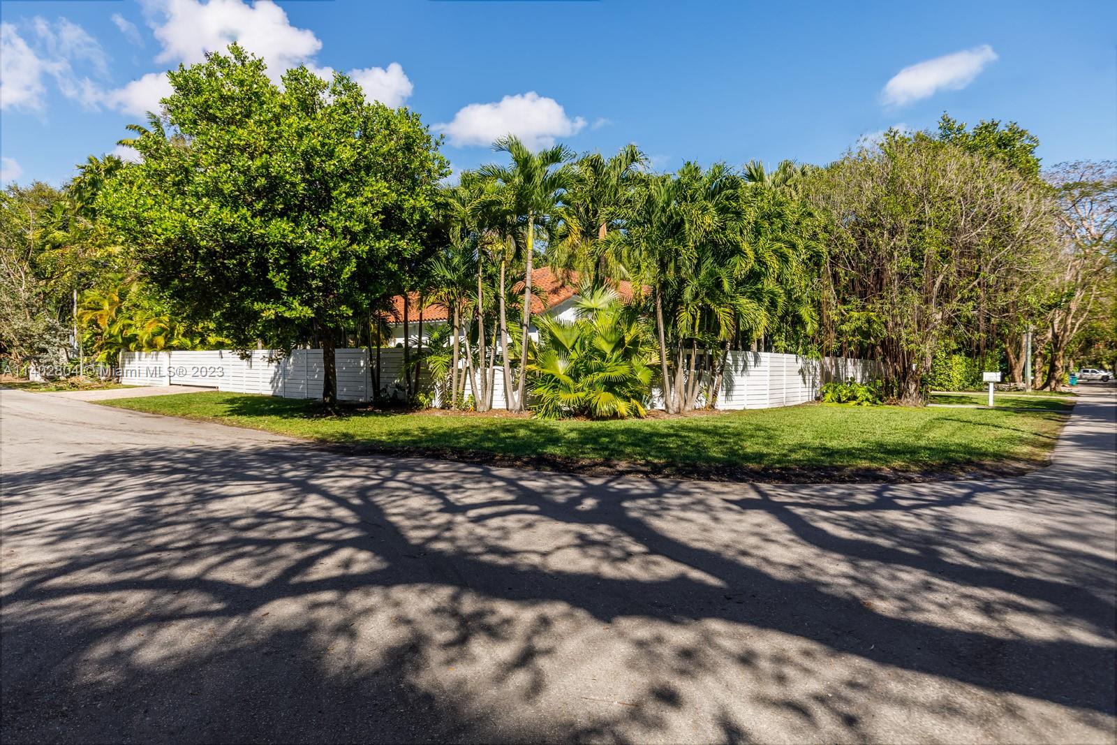 3775 Poinciana Ave, Coconut Grove, FL 33133 MLS A11402804 Coldwell