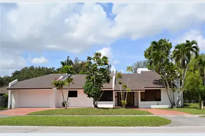 34 S Royal Poinciana Blvd, Miami Springs, FL 33166 - Photo 1