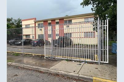 71 NW 76th St #7, Miami, FL 33150 - Photo 1