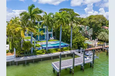 5785 Pine Tree Dr, Miami Beach, FL 33140 - Photo 1