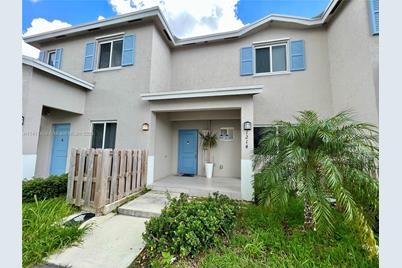 1214 NW 4th Ln #1214, Florida City, FL 33034 - Photo 1